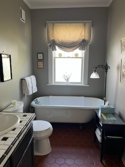 A freshly cleaned home interior